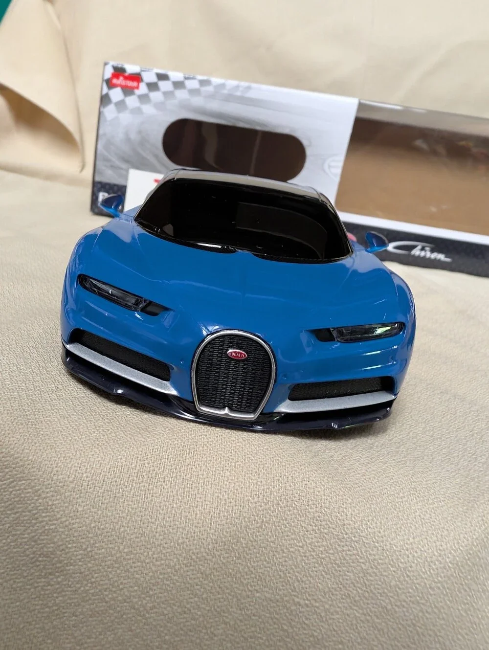 Officially Licensed Bugatti Chiron 1/24 Scale Radio Control Car
